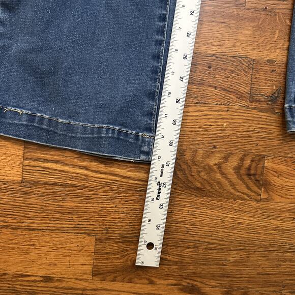 YMI bell Bottom Button Fly High Waisted Women’s Jeans Size 3/26 Distressed - Picture 13 of 16